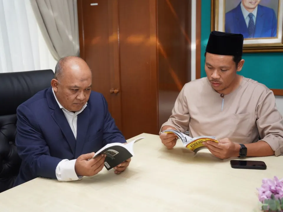 JOM MEMBACA