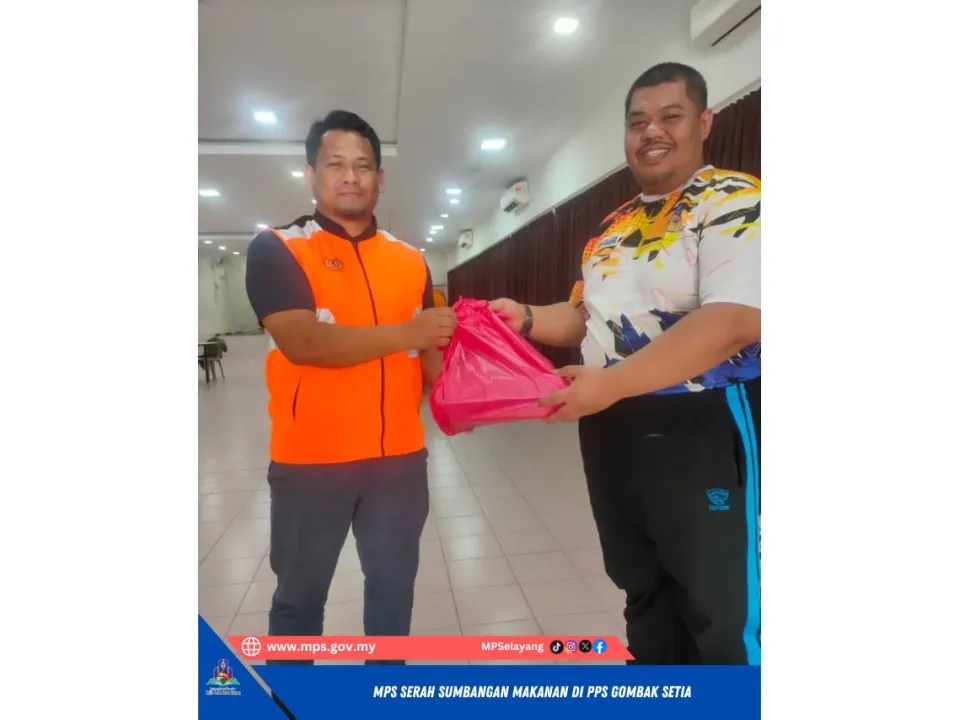 MPS SERAH SUMBANGAN MAKANAN DI PPS GOMBAK SETIA